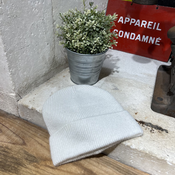 Bonnet côtelé écru