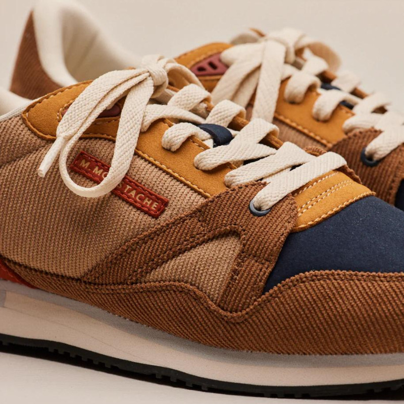 Moustache 2025 chaussures homme