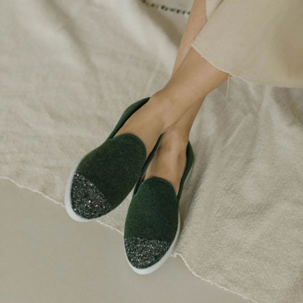 Chaussons vert et paillettes- Angarde