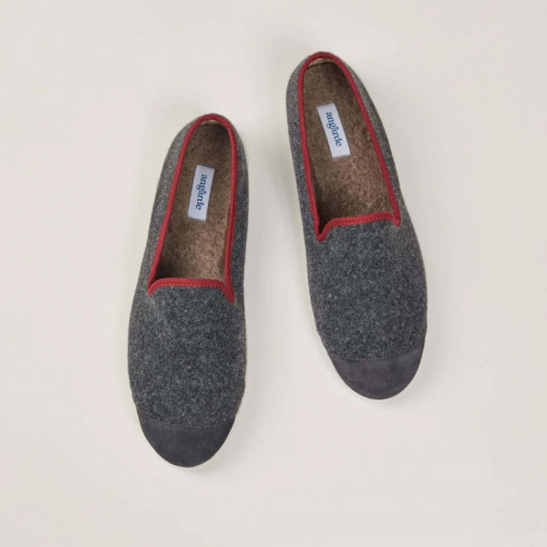 Chaussons gris et bordeaux - Angarde