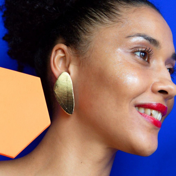 Boucles d'oreilles Alex  bleu Klein irisé - Demisel